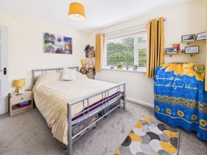 Bedroom- click for photo gallery